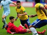 Jogador Neymar do Brasil e o goleiro Lloris