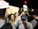 Manifestantes fazem protesto em frente ao Congresso Nacional
