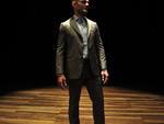 No Teatro Carlos Gomes - Ninja veste costume Ermenegildo Zegna (Apa) e camisa Dudalina.