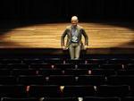 No Teatro Carlos Gomes - Ninja veste costume Ermenegildo Zegna (Apa) e camisa Dudalina.