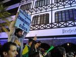 Blumenauenses aderiram aos protestos nacionais e foram s ruas nesta quinta-feira