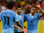 O Uruguai venceu o Taiti por 8 a 0 durante jogo em Recife, pelo Grupo B da Copa das Confederaes.