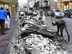 As fotos desta galeria so resultado de uma fuso de imagens impactantes da cheia com a vida atual no Vale do Itaja. A produo foi inspirada na srie da historiadora holandesa Jo Hedwig Teeuwise, intitulada Ghosts of War, feita em 2012