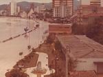 Viso  partir da Prefeitura. Av. Castelo Branco. Foto foi feita por um membro da famlia Marx. Mande tambm fotos da enchente de 1983 para o email geral@santa.com.br