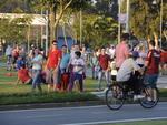 Fim de semana de tempo bom fez blumenauenses sarem de casa. Parque Ramiro Ruediger foi ponto de encontro e ficou cheio no domingo