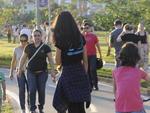 Fim de semana de tempo bom fez blumenauenses sarem de casa. Parque Ramiro Ruediger foi ponto de encontro e ficou cheio no domingo
