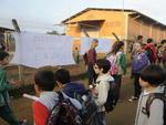 Protesto pede melhores condies em escola improvisada no Bairro Passo Manso