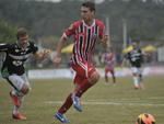 Metropolitano vence e se classifica ao mata-mata na Srie D. Time verde bateu o Botafogo (SP), por 1 a 0, no Estdio do Sesi, dia 25 de agosto