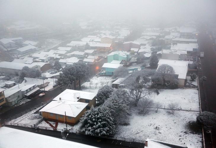 So Joaquim amanhece coberta pela neve