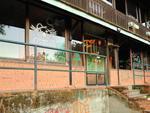 Restaurante Frohsinn, h 10 meses fechado por deciso judicial, espera por uma soluo por parte da prefeitura. O imvel est abandonado e sofre com depredao de vndalos 