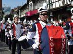 Desfile na Rua XV de Novembro teve 20 bandas e fanfarras, 10 carros alegricos e reuniu mais de mil espectadores  
