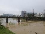 Sbado, dia 21 - Rio Itaja-Au visto da Beira Rio, em Blumenau