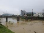 Sbado, dia 21 - Rio Itaja-Au visto da Beira Rio, em Blumenau