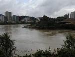 Sbado, dia 21 - Rio Itaja-Au visto da Beira Rio, em Blumenau
