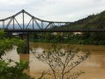 Sbado, dia 21 - Rio Itaja-Au visto da Beira Rio,  em Blumenau, entre 15h30 e 16h