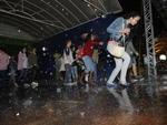 Chuva causa transtornos a folies na primeira noite da Oktoberfest