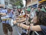 O terceiro desfile da 30 Oktoberfest reuniu cerca de 11 mil pessoas na Rua XV de Novembro, no Centro de Blumenau. Ao todo, 95 alegorias participaram do desfile que durou aproximadamente duas horas