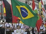 O terceiro desfile da 30 Oktoberfest reuniu cerca de 11 mil pessoas na Rua XV de Novembro, no Centro de Blumenau. Ao todo, 95 alegorias participaram do desfile que durou aproximadamente duas horas