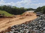 Por causa da chuva, a terraplanagem  o servio mais prejudicado na construo do complexo do Badenfurt, que ligar a BR-470 e a Rua Bahia