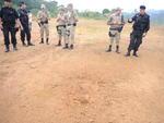 Policiais do Batalho de Operaes Especiais (Bope) fizeram a retirada do explosivo no incio da manh de sexta-feira. O explosivo foi levado at um local seguro e detonado em segurana por volta das 8h