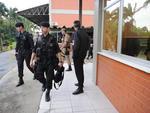 Policiais do Batalho de Operaes Especiais (Bope) fizeram a retirada do explosivo no incio da manh de sexta-feira. O explosivo foi levado at um local seguro e detonado em segurana por volta das 8h