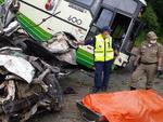Duas pessoas morreram na SC-486, a Rodovia Ivo Pedro Merizio, em Botuver, no Vale do Itaja, na manh desta sexta-feira