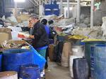 A marca Ratori desenvolve placas de plstico usando produtos descartados e sem gerar novos resduos ao meio ambiente. A marca tem uma parceria com uma associao de recicladores
