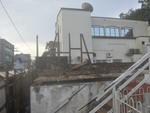 Localizada na Rua Alwin Schrader, Centro de Blumenau, a casa enxaimel que na dcada de 1980 ficou conhecida por ter sido sede do Bar Kriado, se transformou em uma estrutura de madeira