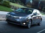 Novo Corolla XEi 2015, a verso intermediria equipada com motor 2.0L e transmisso Multi-Drive de sete velocidades.