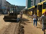 Na Rua Frederico Busch Jnior, em Blumenau, o acmulo de lama foi grande.