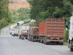 Motoristas aderem ao movimento nacional e impedem a passagem de caminhes em Pouso Redondo