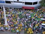 Manifestao nas ruas de Blumenau terminou s 18h30min de forma pacfica