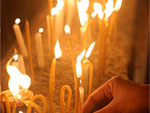 Milhares de velas na Praa da Independncia de Colombo, Sri Lanka, lembram as vtimas da tragdia natural 