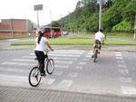Confira cinco opes de trajetos bairro-centro para pedalar com segurana em Blumenau.  Terminal do Garcia - Av. Beira Rio.