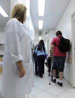 Hospital Santo Antnio faz aniversrio e reportagem do Santa acompanha a rotina do local nos trs turnos da casa