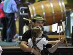 Detalhes de uma noite na Oktoberfest 2015.