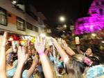 Desfile da Oktoberfest na rua XV em Blumenau
