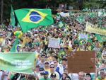 Mais de 60 mil pessoas protestam contra a corrupo em Blumenau
