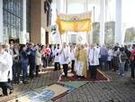 Procisso de Corpus Christi envolve comunidade no Centro de Blumenau