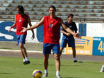 Jogadores do Nacional treinam no Estdio Olmpico
