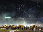 Fogos anunciam a entrada do Grmio em campo