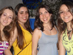 Giovana Menegotto, Francieli Busatto, Sofia Cunha e Elisa Santos