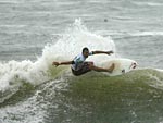 Abdel El Harim, nico surfista de Marrocos no circuito mundial, estreou com uam bela vitria na Praia de Itamambuca