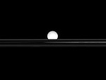 Nasa fotografou Saturno