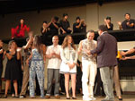 Entrega do trofu Histrias Curtas, categoria melhor Episdio Jri Popular, Regina Lima entrega para representantes da Panda Filmes, de A Frmula da Felicidade