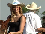 Renata andando a cavalo com um Ccero Junqueira da Usina Vale do Rosrio - Orlndia/SP