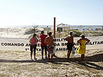 A faixa da Patrulha Ambiental da Brigada Militar junto ao ninho das corujas