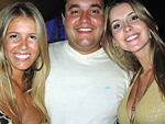 A ex-miss Brasil 2005, Carina Beduschi (D), de Floripa, curtindo o segundo dia do Planeta ao lado de Gustavo e Ana Paula