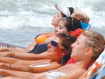 A famosa Praia Mole tem tradio de gente jovem e bonita para curtir o sol