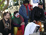 O diretor de arte Bernardo Zortea, o diretor Marcio Schoenardie, o ator Leonardo Soares e o cinegrafista Marcelo Theil no making of do episdio Kata da srie Primeira Gerao